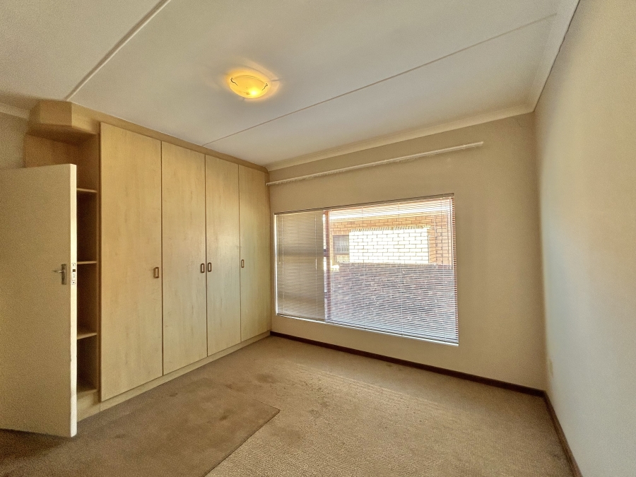 4 Bedroom Property for Sale in Wavecrest Eastern Cape